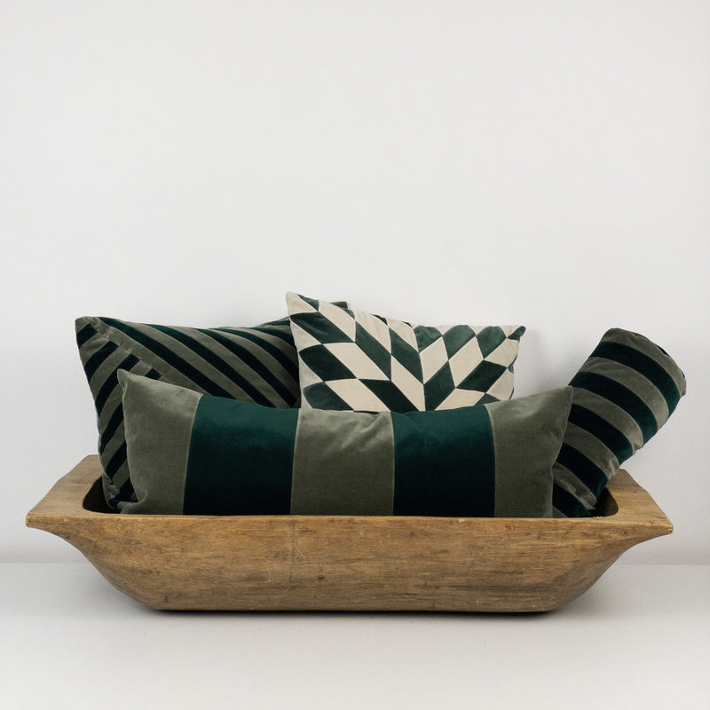 Cushion Lily - Artichoke/Emerald