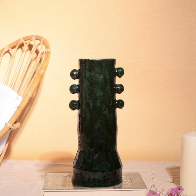 Grüne Vase Design von HUMAN NEST IBBKI