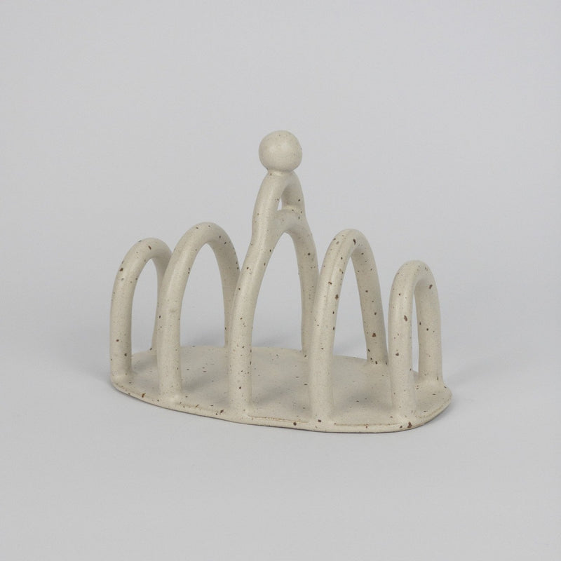Miyelle handgefertigter Toasthalter aus Keramik im Concept Store HUMAN NEST Curated Design