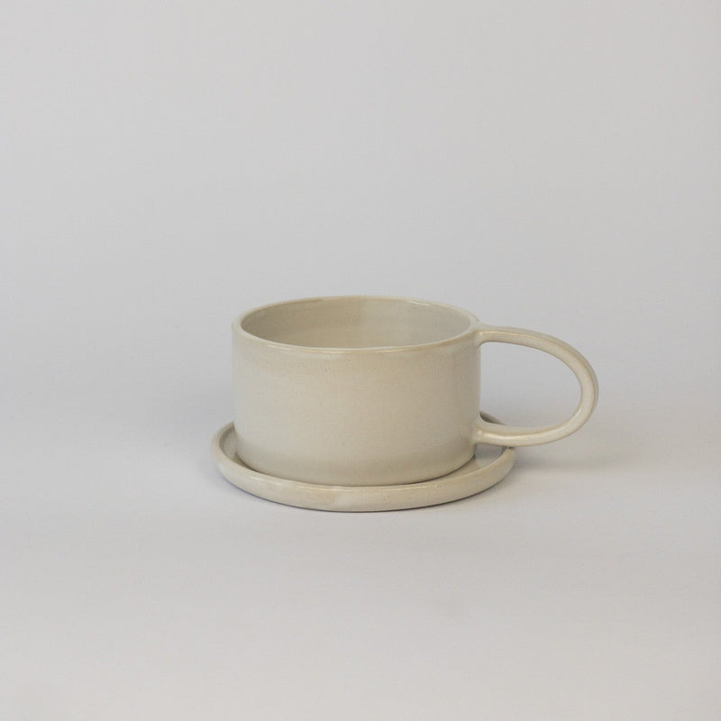 Tasse mit Untersetzer von Ronja Ceramics – HUMAN NEST
